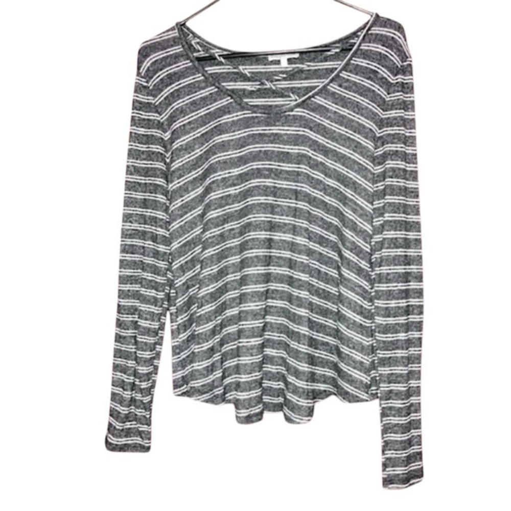 🛍️$2 SALE WHEN BUNDLED| Rue21 Thin Striped Long Sleeve Blouse